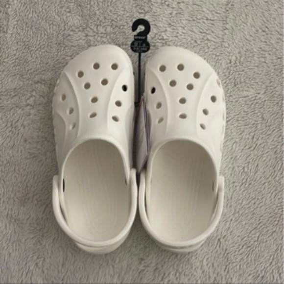 (NWT) Crocs Baya White Unisex Clog - Picture 8 of 11